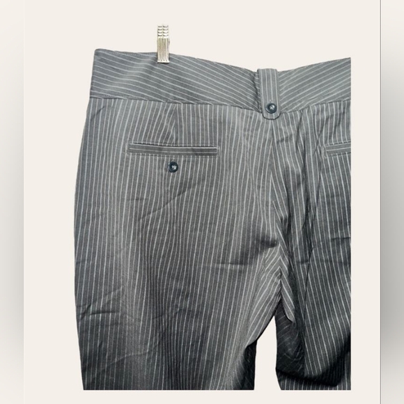Gray Pinstripe Old Navy Trousers - Picture 4 of 5